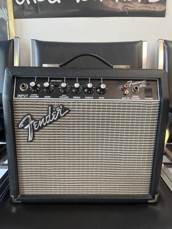 Fender Frontman 15G Series II 2-Channel 15-Watt 1x8
