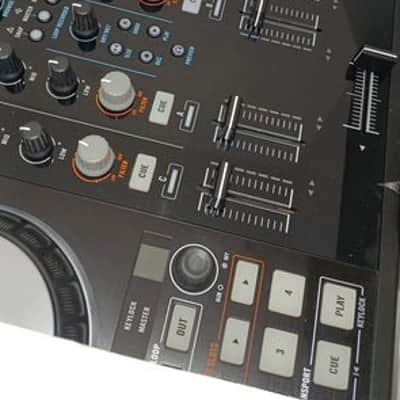BRAND NEW / UNUSED Traktor Kontrol S4 MK2 (with Software License) DJ Bundle with Pioneer HDJ-X7 Headphones image 6