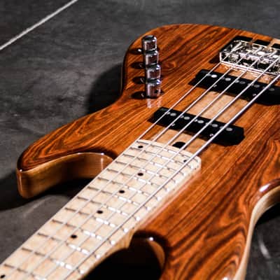 Maruszczyk Elwood L 2021 Carribean rosewood image 6