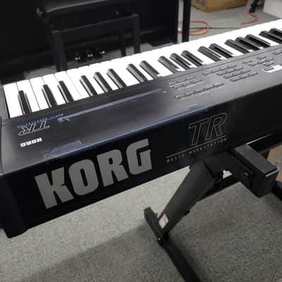 Korg Triton TR 76-Key Workstation with SKB Case - Black image 9