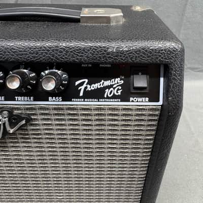 Vintage Fender Frontman 10G 10-Watt 1x6" Guitar Practice Amp 2007 - Present - Black image 4