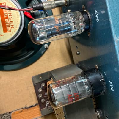 Harmony H-304 1960s Full serviced - video image 14