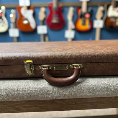 RARE 2001 Fender American Deluxe Zone Bass Vintage Hard Case (OHSC) - Brown Tweed image 6