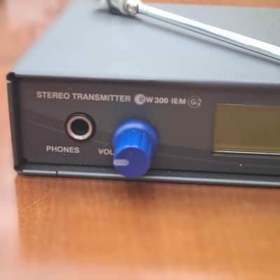 Sennheiser 🎧🎚️ Sennheiser SR 300 IEM G2 D Stereo Transmitter | 786–822 MHz | Adapter & Antenna | Near Mint / Unused image 4