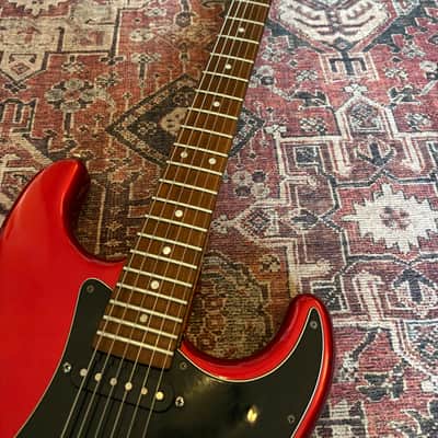 1976 Fender Stratocaster with 3-Bolt Neck, Rosewood Fretboard - Candy Apple Red image 3