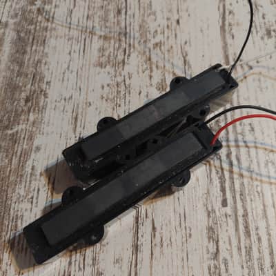 Rogue Passive 5 string Jazz Bass Pickup Set 4K image 4