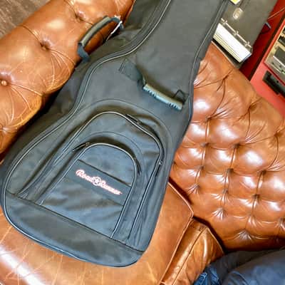 Taylor 214 CE-N with gig bag image 22