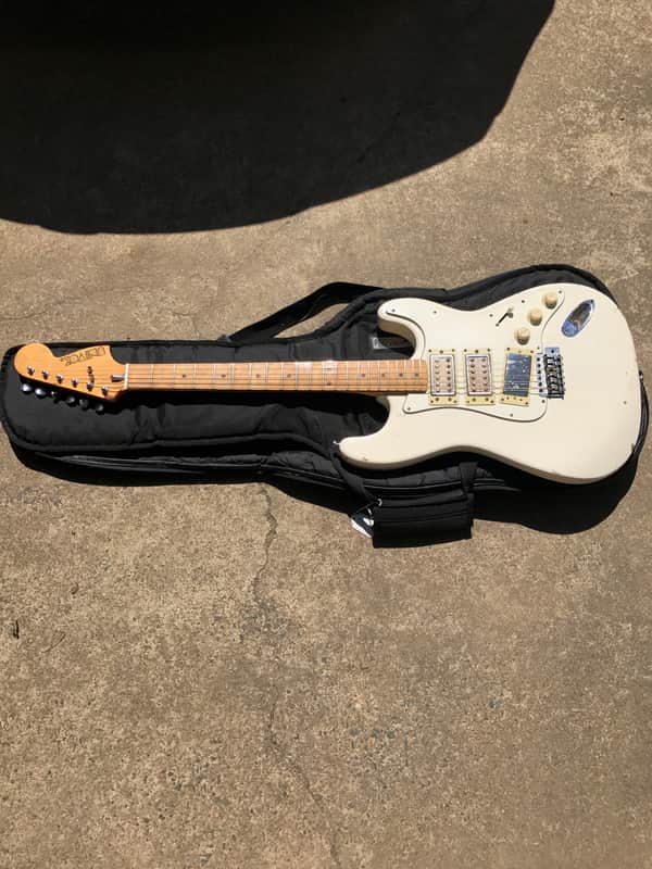 Univox Ripper 70's White stratocaster w/ Fralin P-92 and gigbag image 1