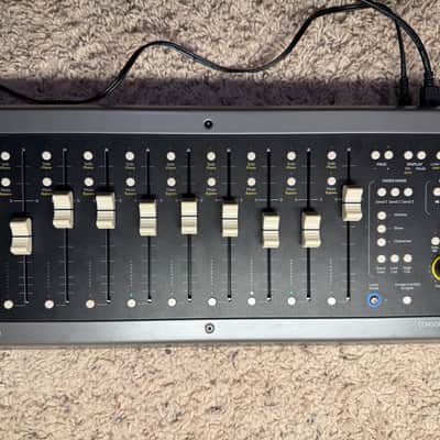 Softube Console 1 Fader USB DAW Control Surface 2019 - Gray image 1