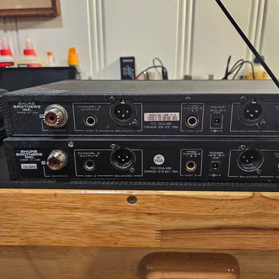 Shure LX88 II Wireless Mic Receivers Late 80s - Black image 6