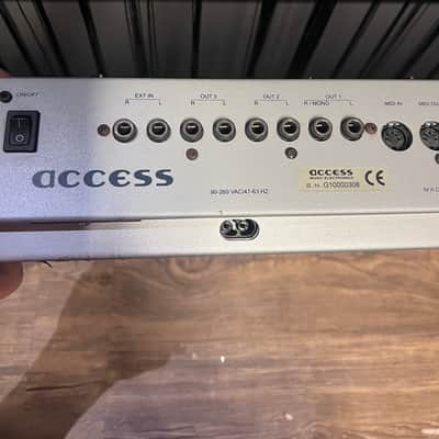 MINT Access Virus Indigo 2000 - SILVER image 14