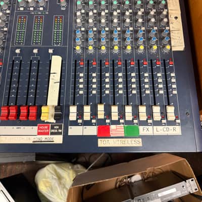 Soundcraft LX7ii 32-Channel Mixer image 4