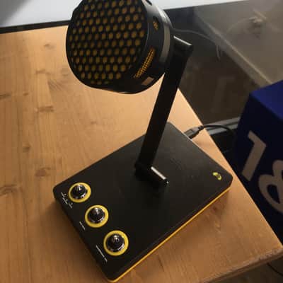 Neat Microphones Bumblebee