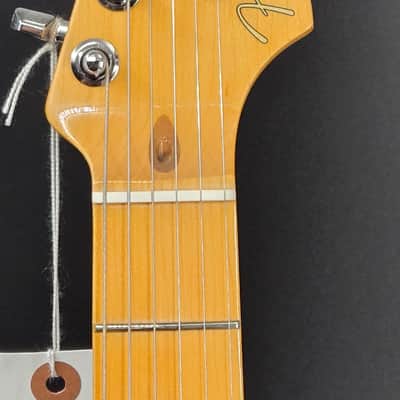 Fender American Professional II Stratocaster®, Maple Fingerboard, Sienna Sunburst image 5