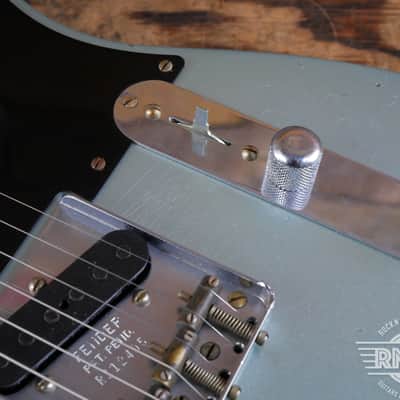 Fender Custom Shop '52 Reissue Telecaster Journeyman Relic - 2021 - Ice Blue Metallic image 8