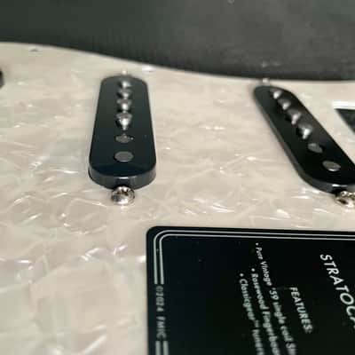 Fender Pure Vintage ‘59 Loaded Pickguard 70th Anniversary Player Stratocaster Staggered Single Coil Strat Pickups White Pearloid Black Pickup Covers Knobs image 4
