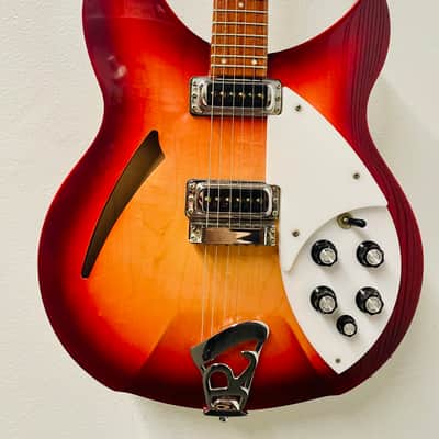 Rickenbacker 330 (1990 - 2011) | Reverb