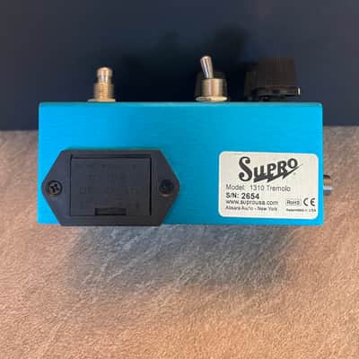 Supro 1310 Tremolo 2010s - Blue image 6