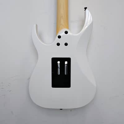 Ibanez RG450DXB-WH Standard - Jatoba Fretboard - 2018 - Present - White image 17