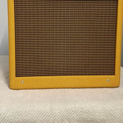 Fender Pro Junior IV 15-Watt 1x10" Guitar Combo 2018 - Present - Lacquered Tweed image 2