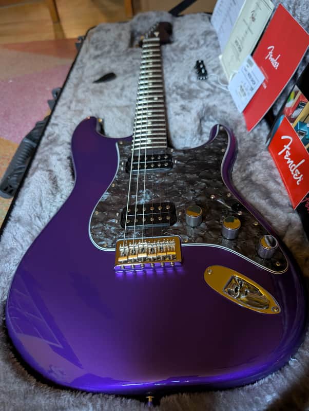 Fender Mod Shop Stratocaster Plum Metallic like American Pro image 1