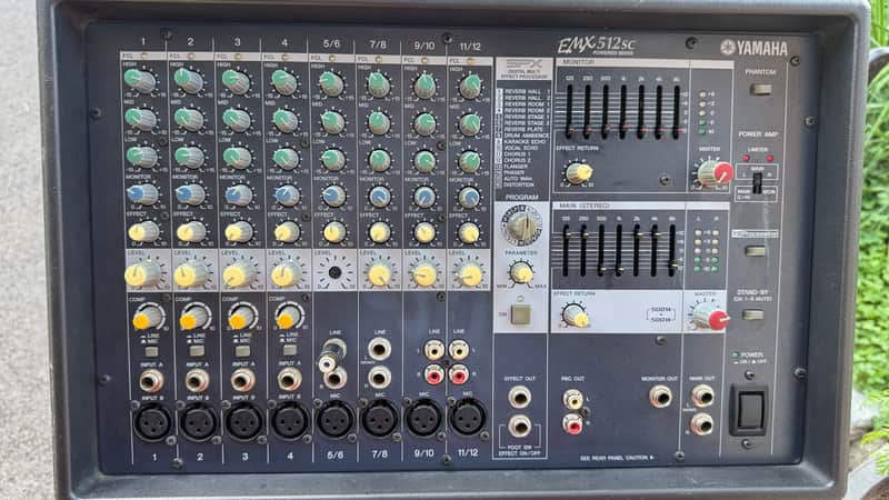 Yamaha EMX512SC 12-Channel Powered Mixer 500W Tested Working image 1