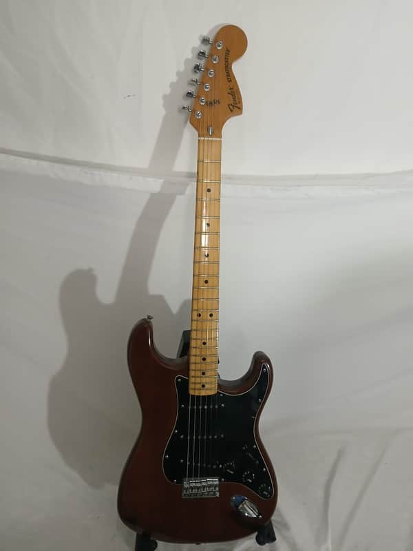 Fender Stratocaster with 3-Bolt Neck, Maple Fretboard 1973 - 1977 - Walnut (Mocha) image 1