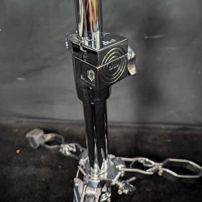 DW 5000 Series Snare Stand image 3