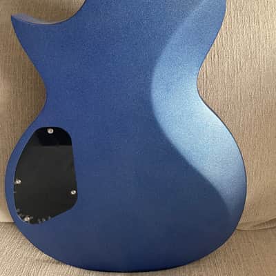 EART EGLP -610 2023 - Sapphire blue image 8