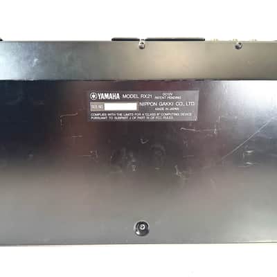 Yamaha drum machine with power supply and midi RX21 1980s - Black metal image 8