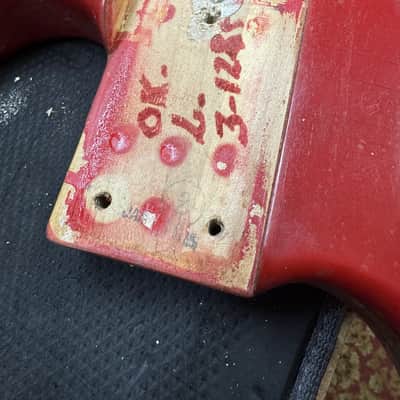 G&L Lynx USA Bass Red 1985 image 15