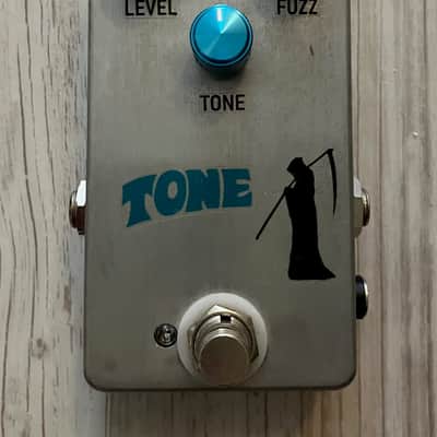 Fuzz clone pedal image 1