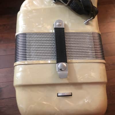 Caruso Model 100 Accordion 120 Bass Made in Italy image 7