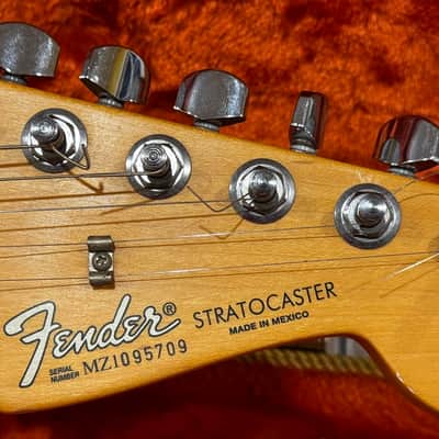 Fender Stratocaster 2001 - Blue Agave image 4