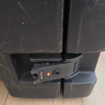 SKB 8U Roto-Molded Rolling Rack Road Case image 10