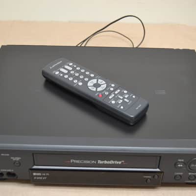 Mitsubishi HS-U748 S-VHS VCR * Remote image 2