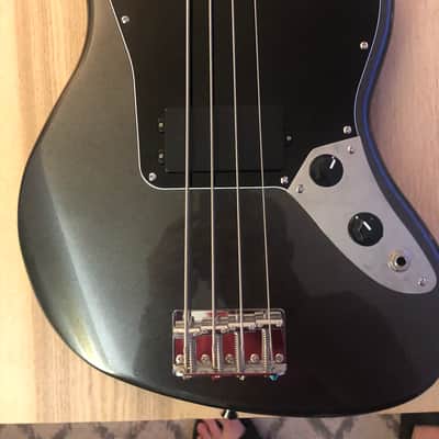 Squier Affinity Jaguar Bass H 2021 - Present - Charcoal Frost Metallic image 5