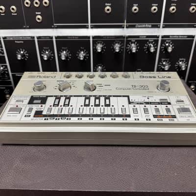 Roland TB-303 Bass Line image 2