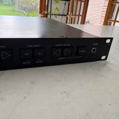 Yamaha TX81Z Rackmount FM Tone Generator 1987 - 1988 - Black Bild 5