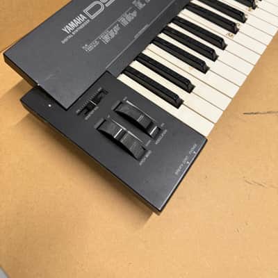 Yamaha DS55 Rare FM Synthesizer 1988 made in Japan DS 55