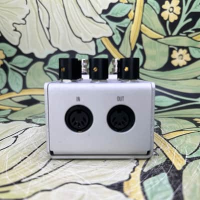 Walrus Audio Mako Series D1 High-Fidelity Stereo Delay - Used image 5