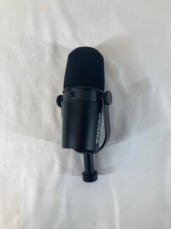 Shure MV7X Cardioid Dynamic Podcast Microphone