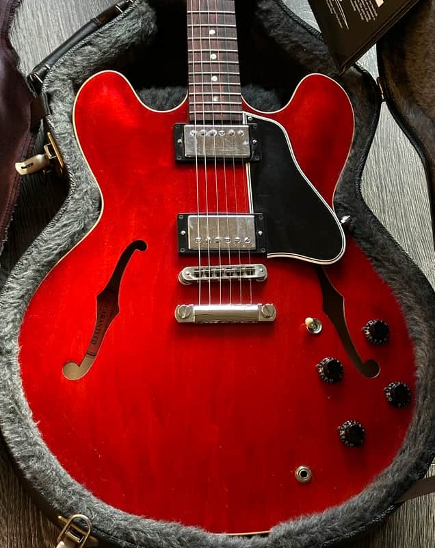 Gibson ES-335 Satin Cherry with COA & Case