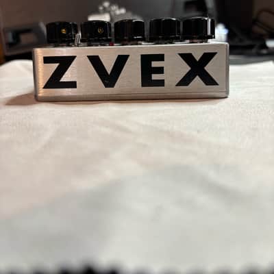 Zvex Vexter Series Instant Lo-Fi Junky Chorus/Vibrato 2010s - Silver with Graphic image 4