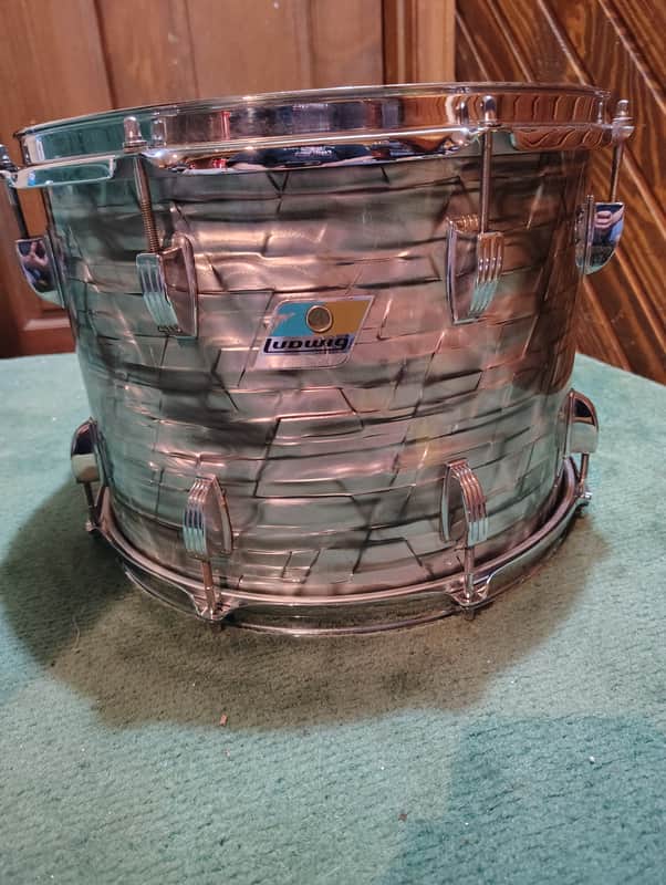 Ludwig 14"(Diameter)x10"(Depth) Tom 1970's - Sky Blue Pearl image 1