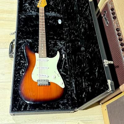 Suhr Classic S 2026 - killer Strat w/a Roasted Maple Neck & Body making great noise ! image 11
