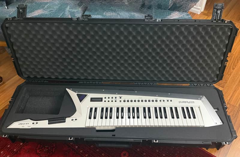 Roland AX-Edge 49-Key Keytar Synthesizer 2018 - Present - White image 1