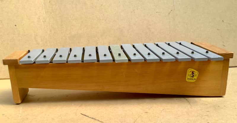 Vintage Studio 49 xylophone SM 2000 Soprano metallophone, diatonic image 1