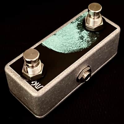 Saturnworks Soft Touch Normally Closed Momentary Double Switch with a Neutrik TRS Jack - Replaces the FS-6 for Momentary Switching  Applications with Boss Devices - Handcrafted in California