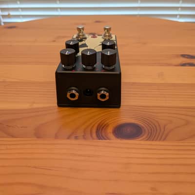 Walrus Audio Monument Harmonic Tap Tremolo V2 Limited Edition - Obsidian Series 2022 - Obsidian image 6
